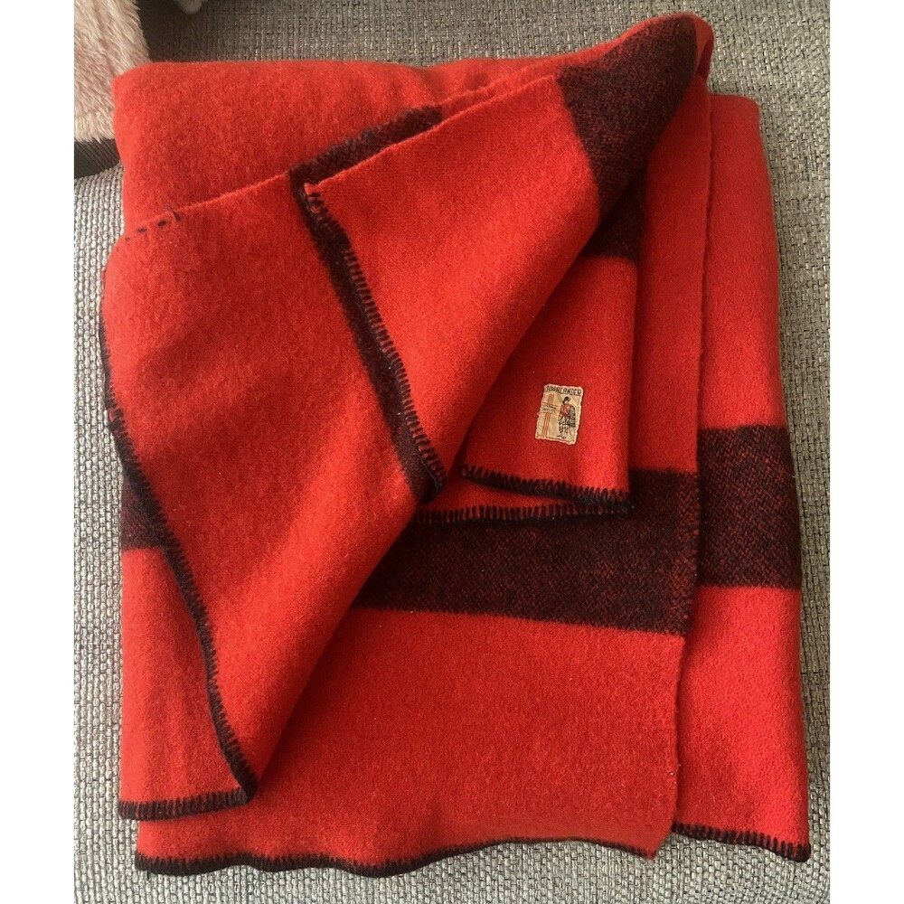 Vintage Highlander Red Striped Wool Blanket Pure Wool Cabin Camp 80x70 L 3.5 Pt